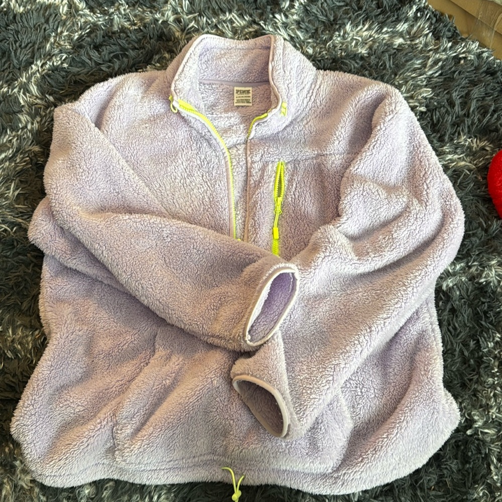 VS PINK Sherpa
